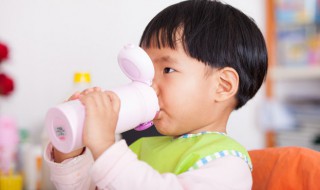 送水杯刻字写什么好 杯子刻什么字简短创意