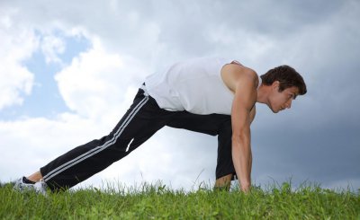 跑步中间能停下来走走再跑吗 间歇性跑步和匀速跑步哪个好