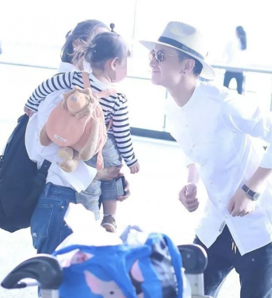 周一围老婆叫啥名