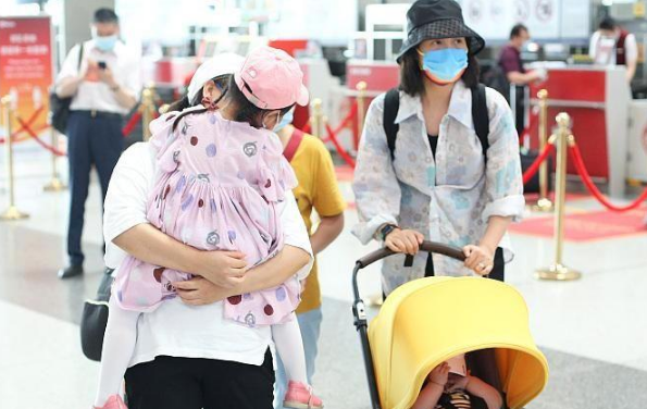 周一围老婆叫啥名