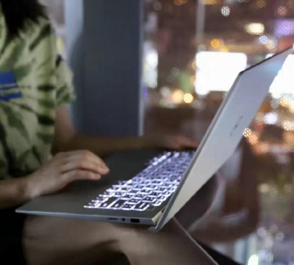 笔记本电脑关机后要拔电源吗