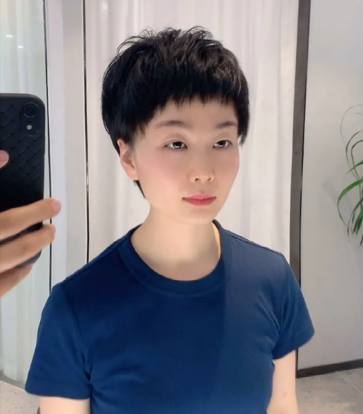 头发少的女生适合什么发型图片