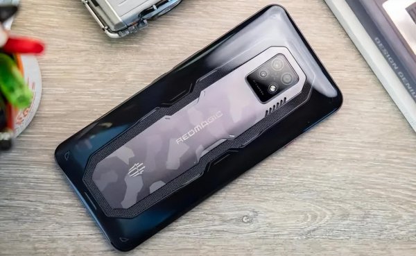 什么手机打游戏性能最好