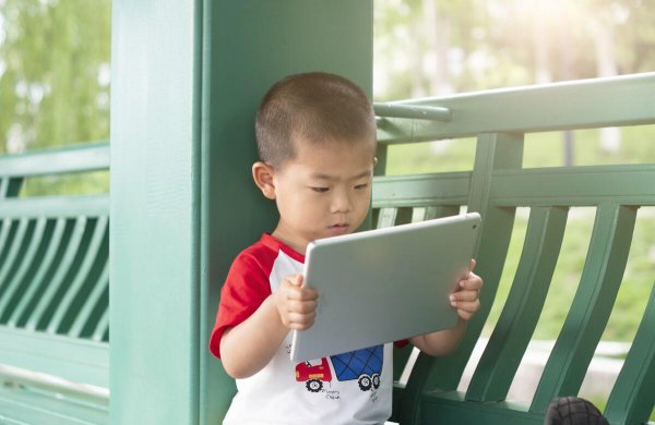 不合群的孩子怎么引导