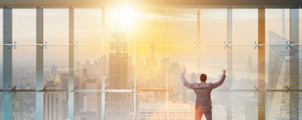 公司门口适合摆放什么物件