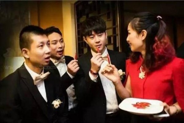 伴郎需要给份子钱吗