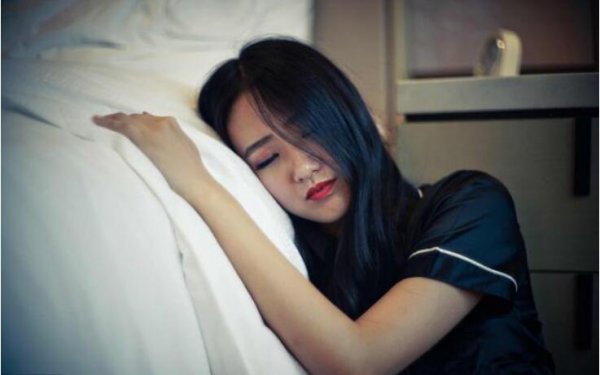 女生特别想睡一个男生