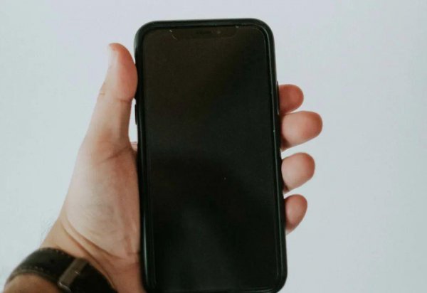 手机有电但屏幕打不开