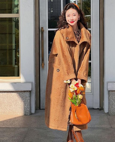 焦糖色最佳颜色搭配图