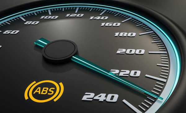 仪表盘abs灯亮还能继续开吗