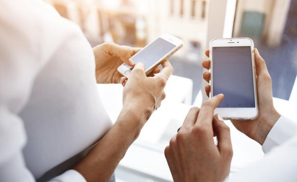 跟客户怎么聊天拉近客户关系