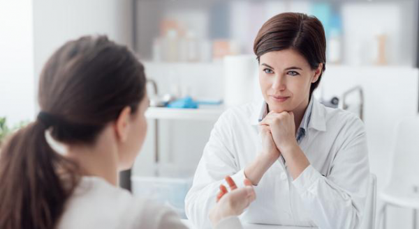 跟客户怎么聊天拉近客户关系