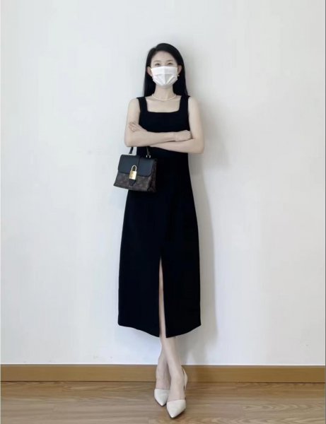 黑色裙子穿什么鞋好看