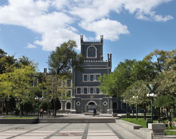 山西大学和太原理工大学谁好