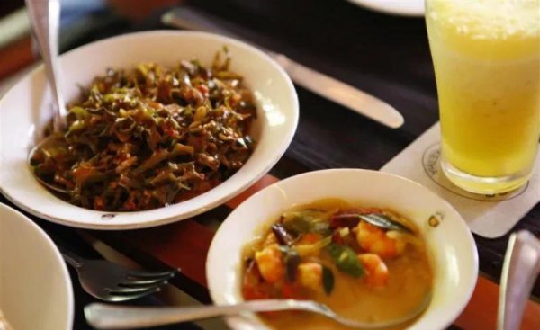 斯里兰卡是不是很穷