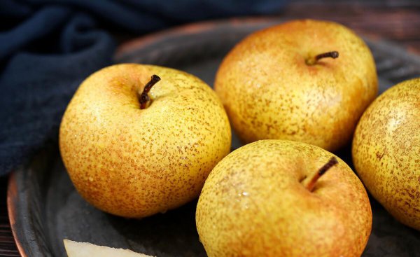 贡梨和雪梨的区别