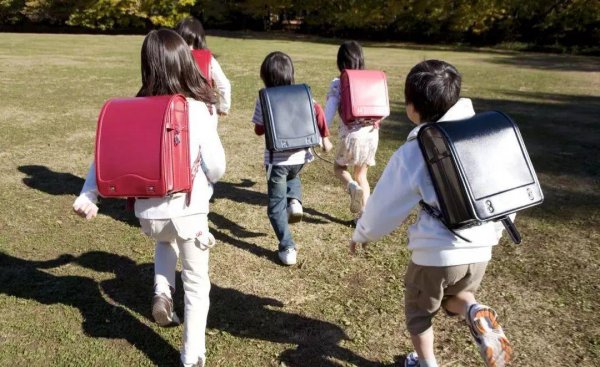 儿童书包品牌排行榜前十名