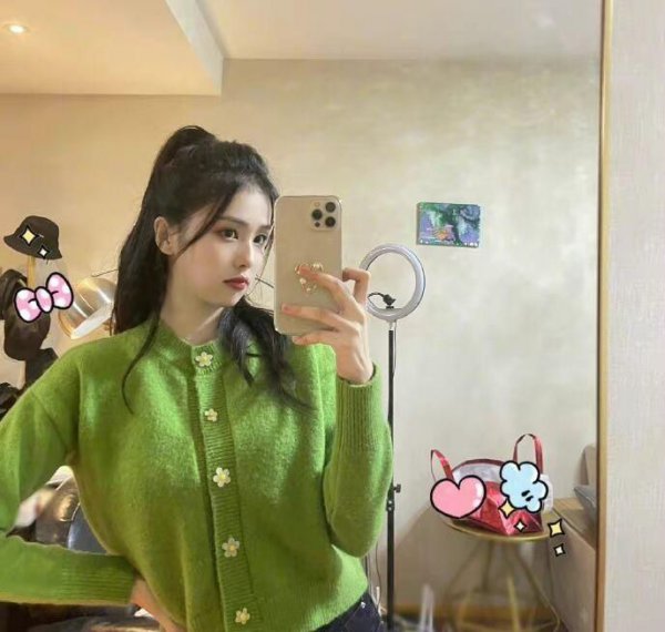 牛油果绿搭配什么颜色好看