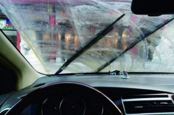 玻璃水多久加一次算正常