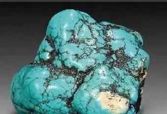 女人佩戴绿松石的好处