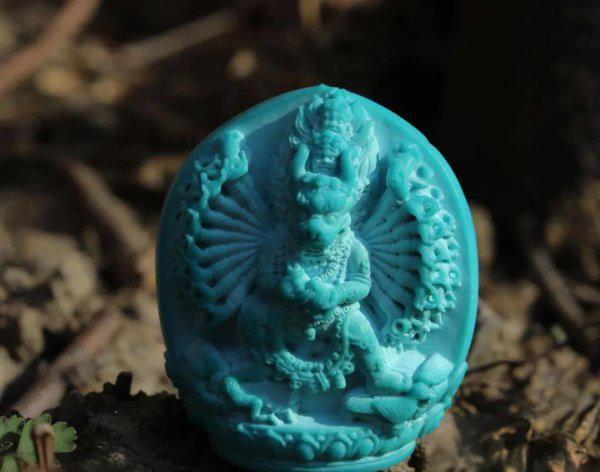 女人佩戴绿松石的好处