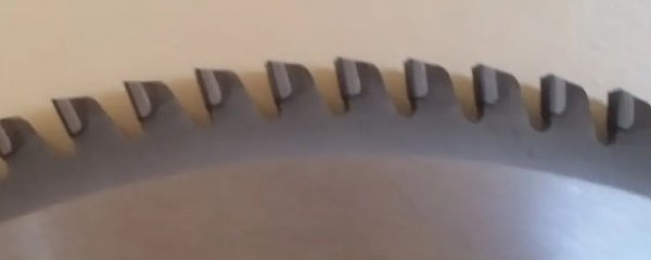 怎样判断木工锯片更换时间