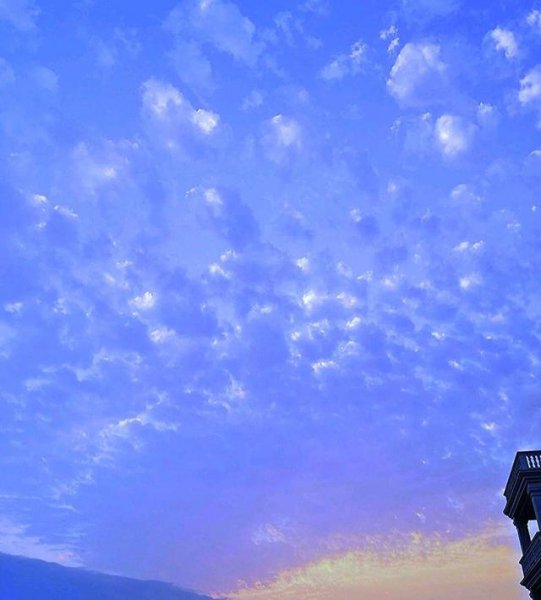 古人赞美蓝天白云的诗句