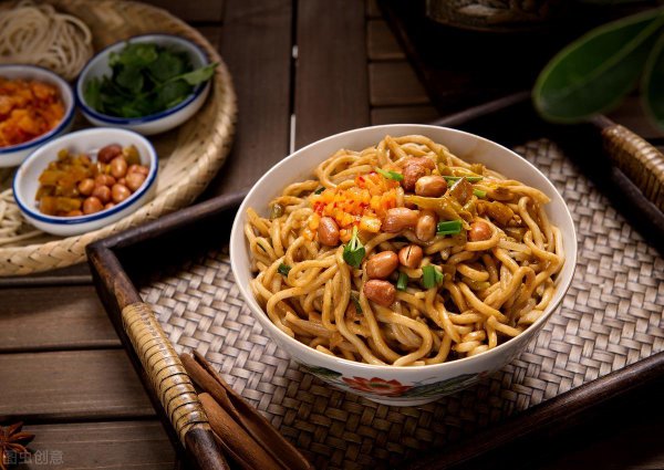 热干面是什么面做出来的