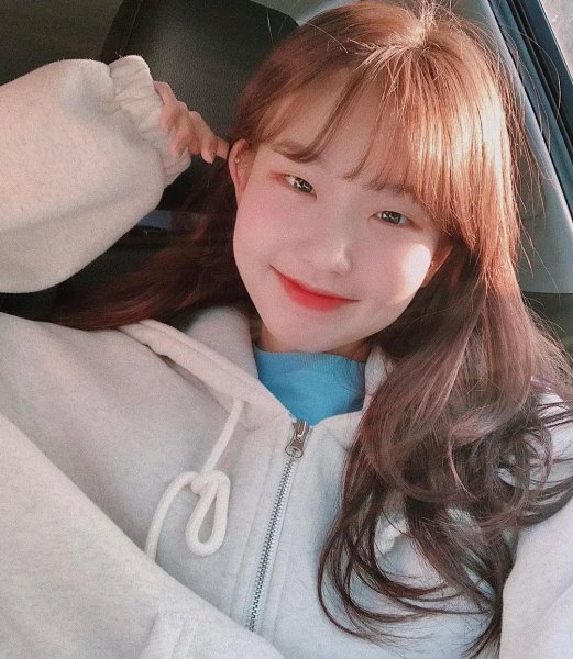 怎样自拍照好看又上镜照片