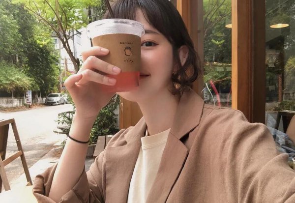 怎样自拍照好看又上镜照片