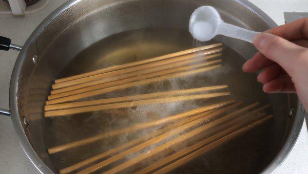 妙招筷子发霉怎样去除