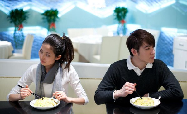 和男朋友冷战怎么让他主动联系我