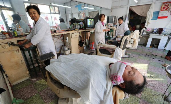 冷烫和热烫哪种对头发伤害小