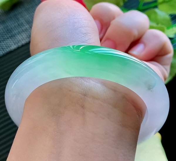 翡翠ab货什么意思