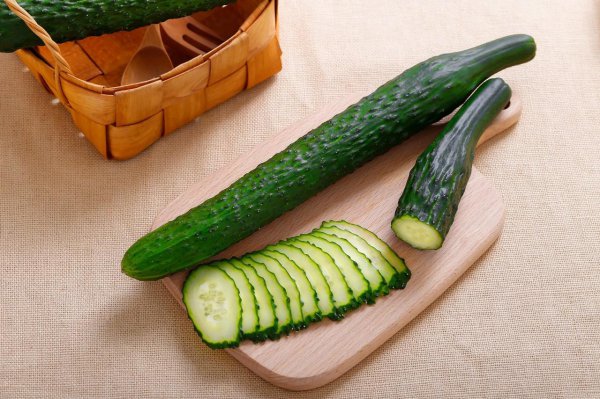 黄瓜为什么是绿色的叫黄瓜