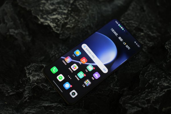 夏天手机发热正常吗