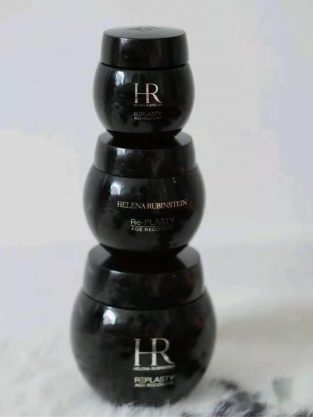 赫莲娜和海蓝之谜档次