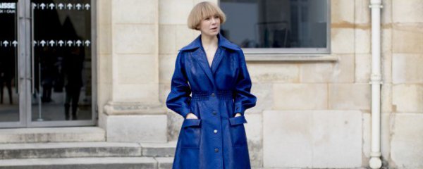 皮肤黑黄穿什么颜色显白