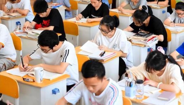 女生应该学什么专业好