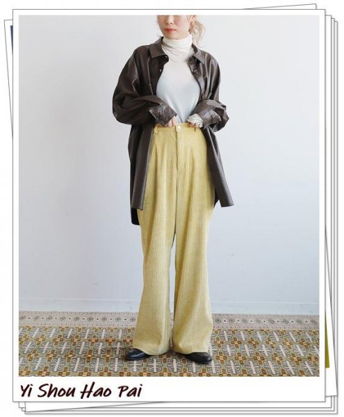 黄裤子搭配什么上衣好看