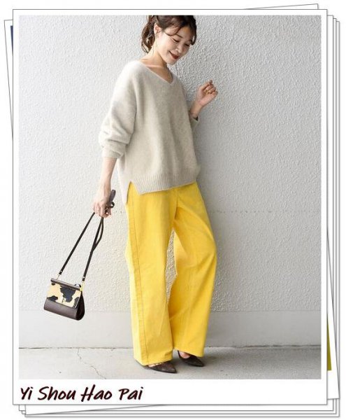 黄裤子搭配什么上衣好看