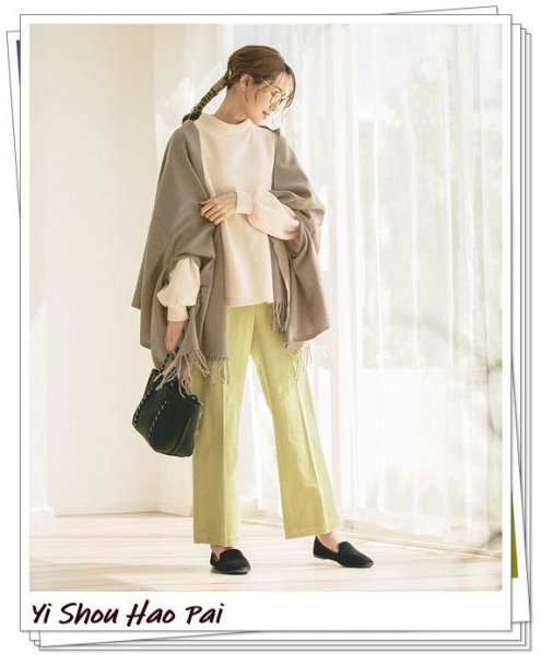 黄裤子搭配什么上衣好看
