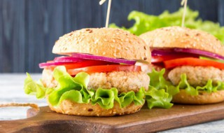 汉堡是用什么做的 汉堡是用啥做的