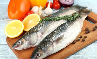 鱼的苦胆破了怎么能去苦味啊 鱼胆破了的鱼还能吃吗