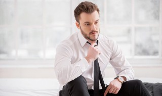 男手链怎么戴 男士手链佩戴方法和禁忌