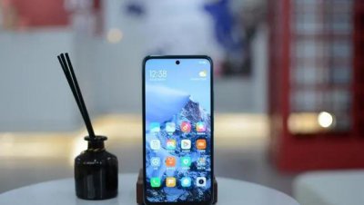 红米为什么比小米便宜那么多 为何红米和小米价格差很多