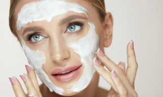 洁面液的正确使用方法 洁面液如何使用