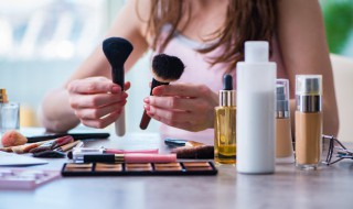 真假化妆品怎么鉴别 化妆品真假如何辨别