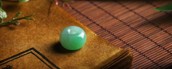 2023兔本命年戴什么