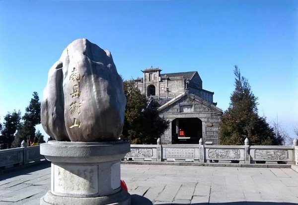 张家界附近旅游景点推荐